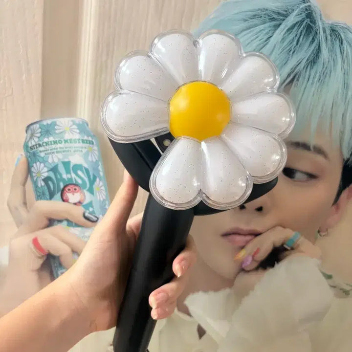 [BUNJANG] BIGBANG G-Dragon Daisy Bong Lightstick / 데이지봉 (지디응원봉) 판매합니다! [급처,스트랩 포함]