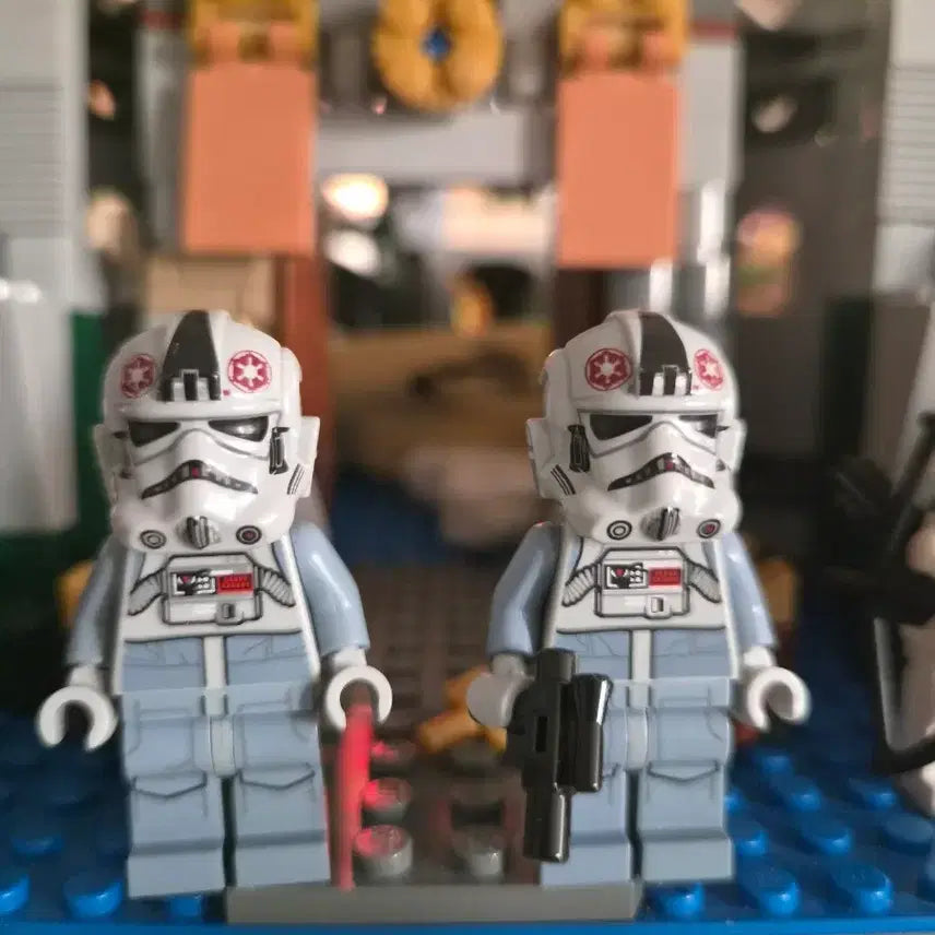 [BUNJANG] LEGO Star Wars AT-AT Driver (2 figures) / 레고 스타워즈 AT AT 드라이버 2기 판매