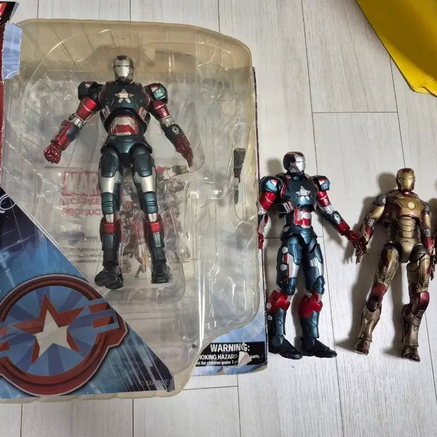 [BUNJANG] Marvel Select Iron Patriot &amp; Iron Man Mark 42 Figure Set / 마블셀렉트 아이언 패트리어트 &amp; 아이언맨 마크42 모음 마블 피규어