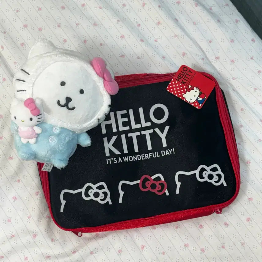 [BUNJANG] 2008 Hello Kitty iPad Pouch / 고전 2008 헬로키티 아이패드 파우치