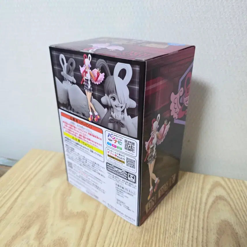 [BUNJANG] One Piece Grandline Series Film Red Uta DXF Figure (Sealed) / [미개봉새상품]원피스 그랜드라인 시리즈 필름레드 우타 dxf 피규어