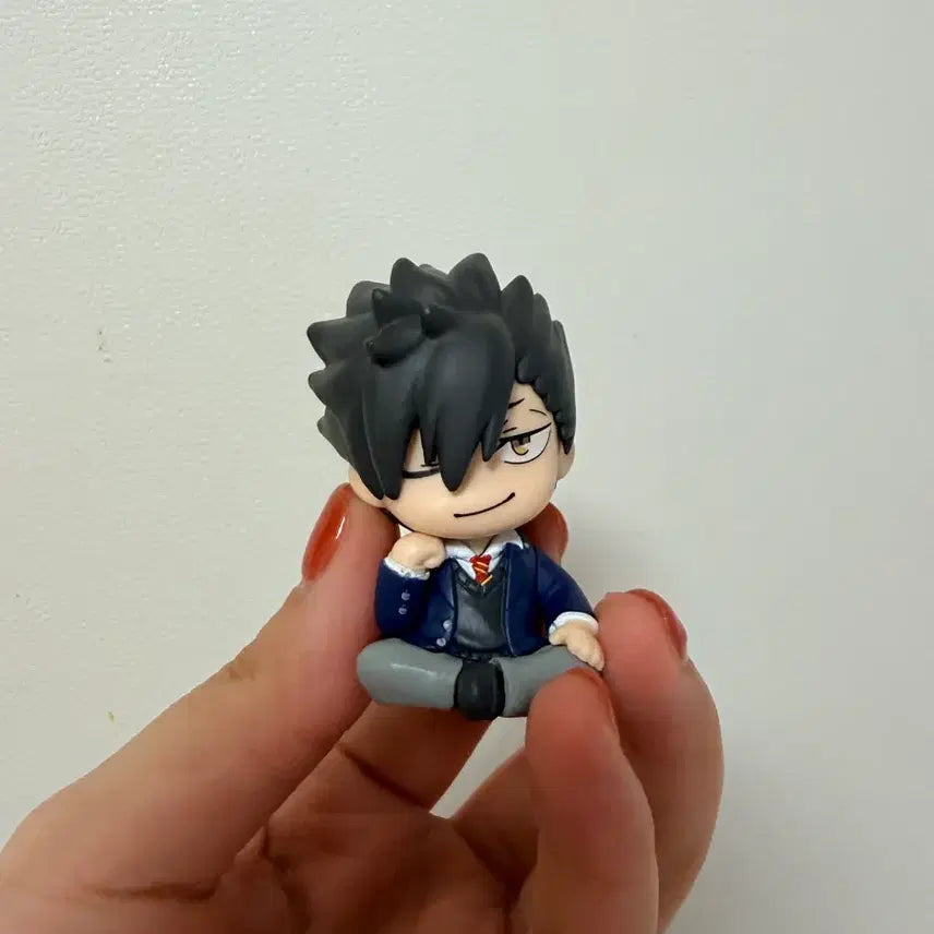 [BUNJANG] Haikyuu!! Kuroo Shoulder Bump Gacha Figure / 하이큐 어깨쿵 꾸벅가챠 쿠로오
