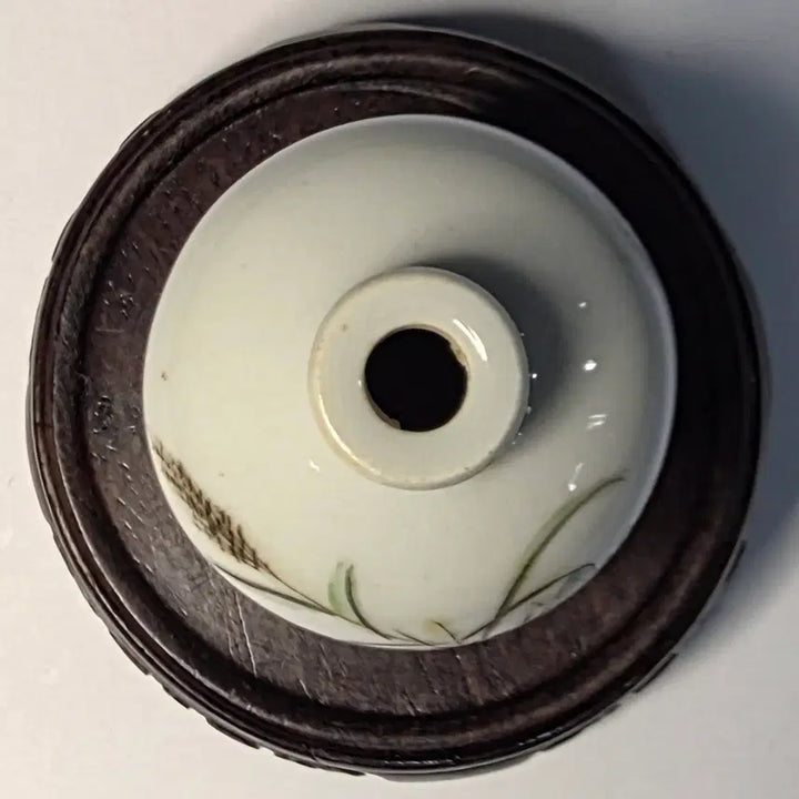 [BUNJANG] Celadon Porcelain Flower and Insect Decorated Vase / 분채초충문비연호