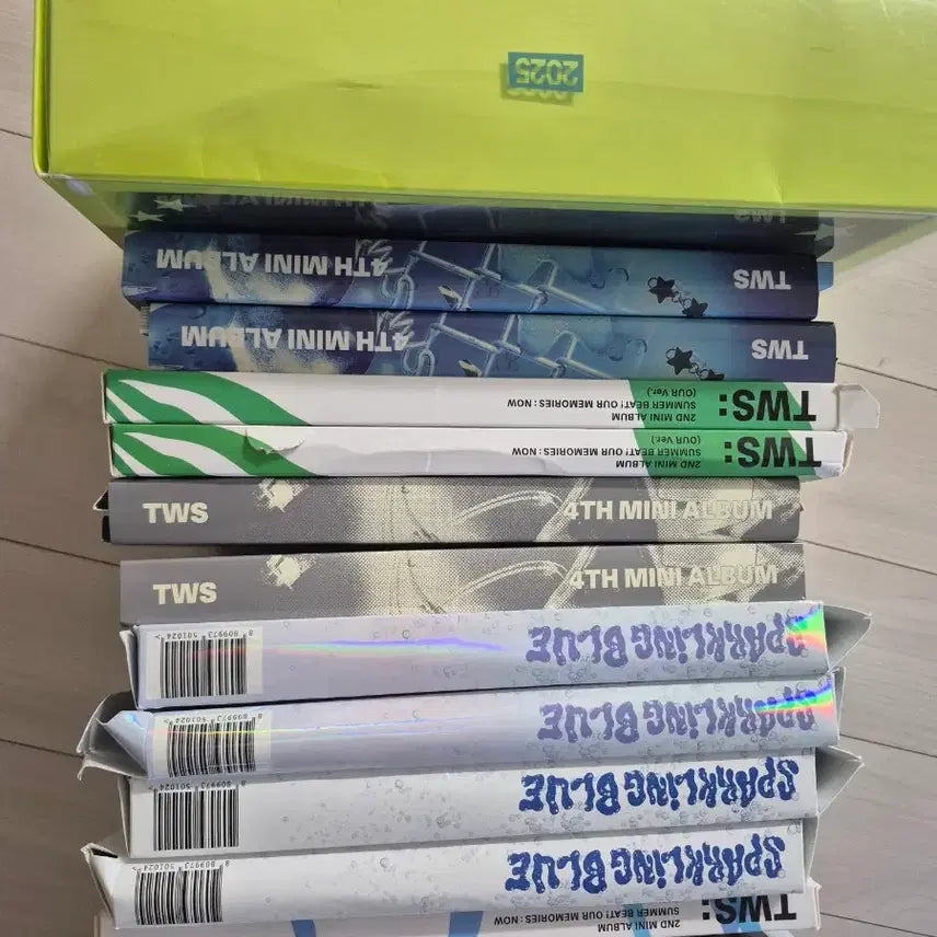 [BUNJANG] TWS Album &amp; Merchandise Bundle Set / TWS 앨범  및 굿즈 일괄