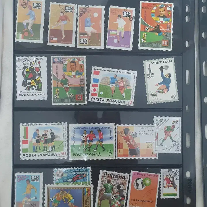 [BUNJANG] Used Postage Stamps: World Soccer Theme (93 Varieties) Bundle Set / 세계 여러나라 축구 사용제 우표 93종 일괄