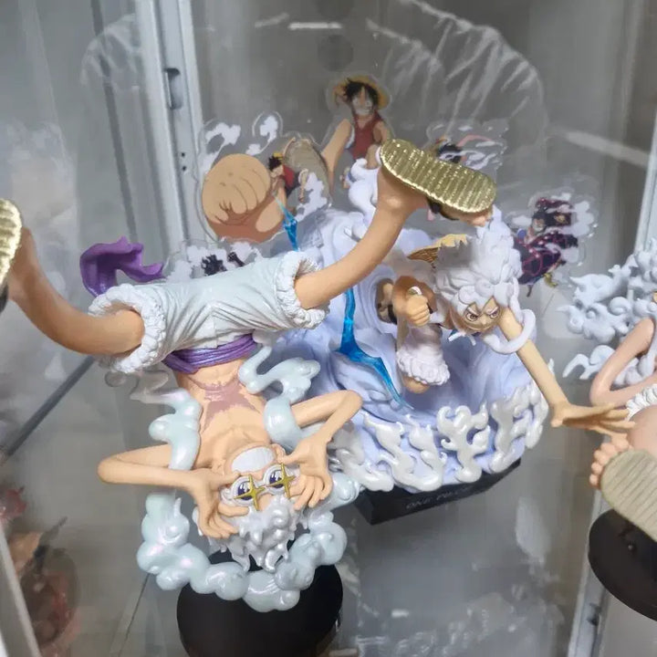 [BUNJANG] One Piece Luffy Gear 5 Figure &amp; Nika Poster Bundle / 오늘만 급처요번주까지)원피스 루피 기어5 피규어 2개/원피스 니카 외 포스터 5장