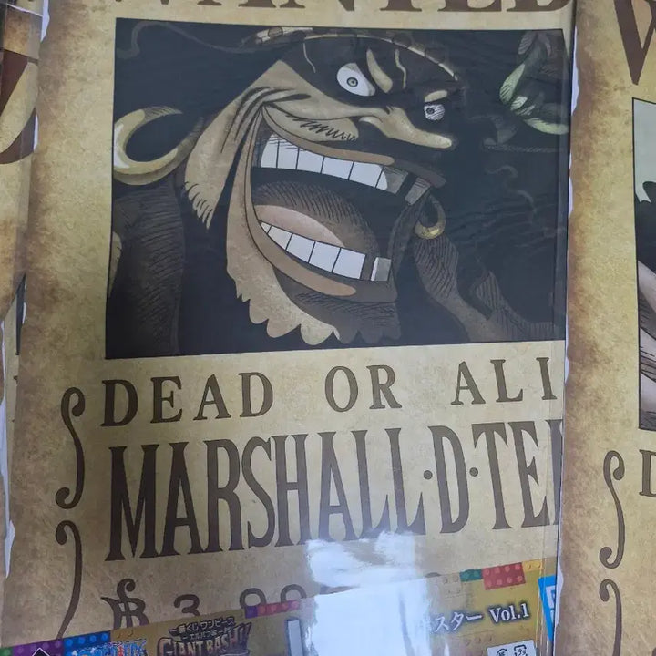 [BUNJANG] One Piece Luffy Gear 5 Figure &amp; Nika Poster Bundle / 오늘만 급처요번주까지)원피스 루피 기어5 피규어 2개/원피스 니카 외 포스터 5장