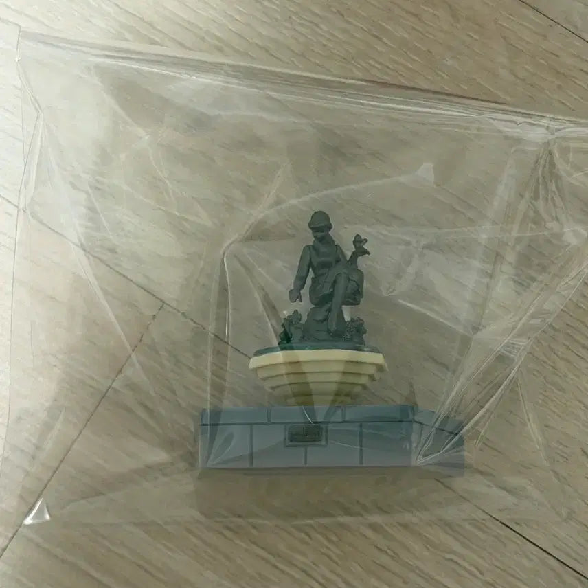 [BUNJANG] Tokyo Disneyland Fountain Miniature Gachapon Figure / 디즈니랜드 분수 미니어처 도쿄 디즈니랜드 피규어 도쿄디즈니리조트 가챠