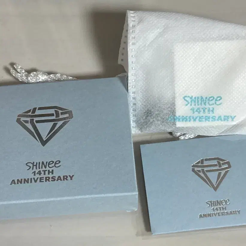 [BUNJANG] SHINee 14th Anniversary Key Version Necklace / 샤이니 14주년 굿즈 목걸이 키 버전