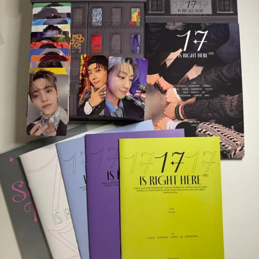 [BUNJANG] SEVENTEEN Best Album 17 IS RIGHT HERE HERE Version Photocard Set (Wonwoo, The8, Woozi, Hoshi) / 세븐틴 베스트앨범17 IS RIGHT HERE 히어버전 풀셋(원우,디에잇,우지,호시포카)