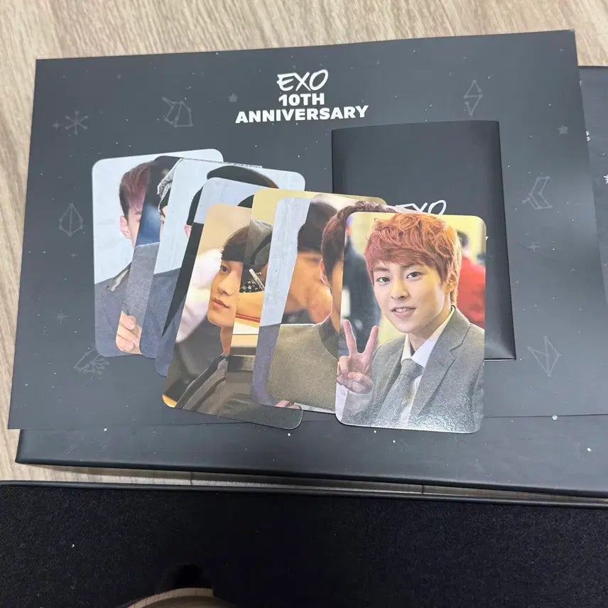 [BUNJANG] EXO 10th Anniversary Music Box Mood Lamp / 엑소 10주년 오르골 무드등 양도