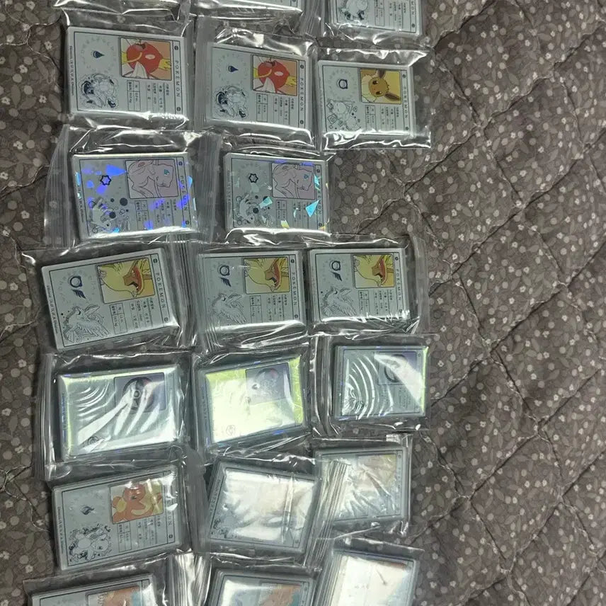 [BUNJANG] Pokemon Lotteria Magnet Set / 포켓몬 마그넷 롯데리아 고라파덕 라이츄 이브이 꼬부기 잠만보 잉어킹 뮤 피죤투 마스터볼 이브이 리자몽