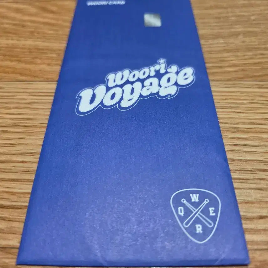 [BUNJANG] QWER Voyage Photocard Set / QWER 우리은행 한정판 Voyage 포토카드 (무료배송)
