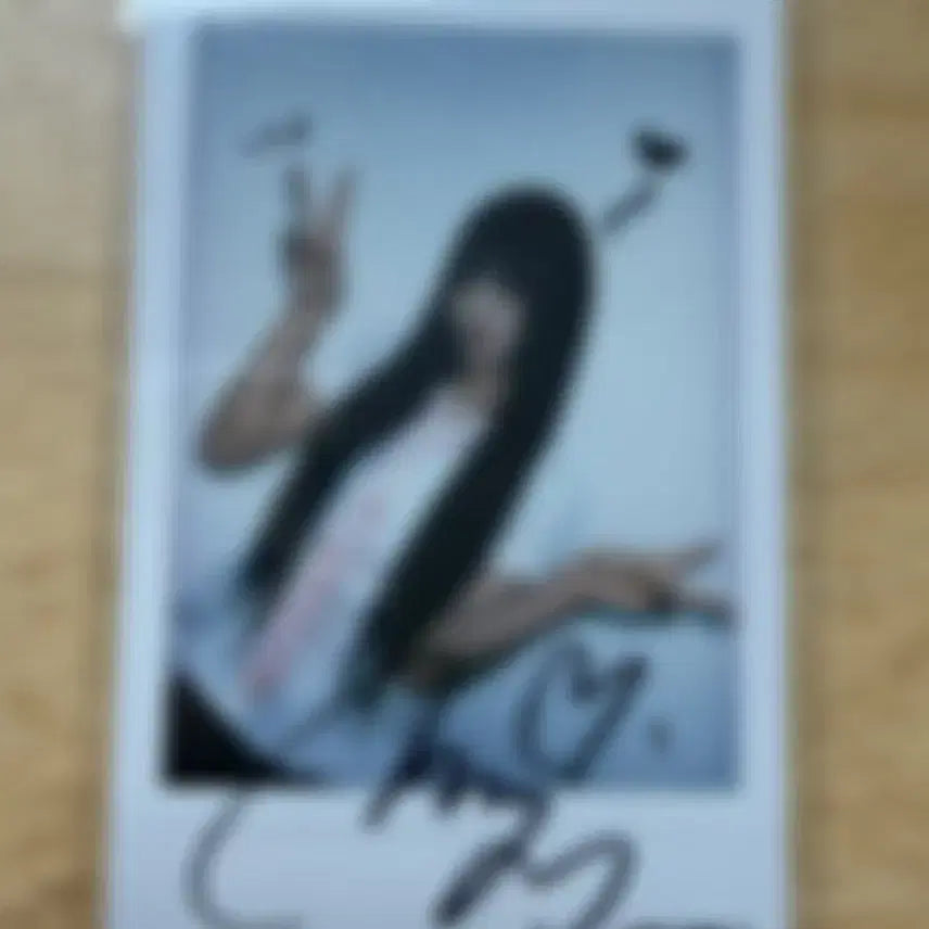 [BUNJANG] MINAMI Signed Polaroid Photocard / 250608 팬사인회 리센느 미나미 싸인 폴라로이드 싸폴