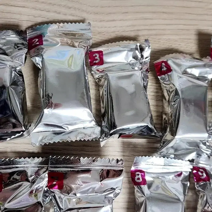 [BUNJANG] Chiikawa Chocolate Box Full Set (9 Types) / 치이카와 초코박스 9종 풀세트