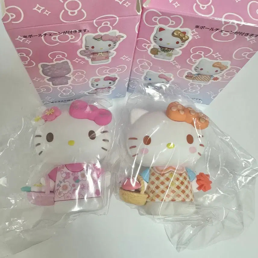 [BUNJANG] Sanrio Hello Kitty 50th Anniversary Cherry Blossom &amp; Maple Random Figure Set (Sealed) / (미개봉) 산리오 키티 50주년 벚꽃 단풍 랜덤 피규어 세트
