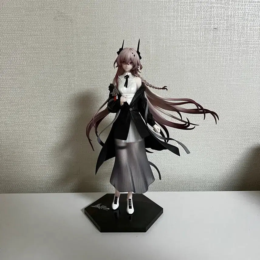 [BUNJANG] Arknights Teresia Figure / 명일방주 테레시아 피규어