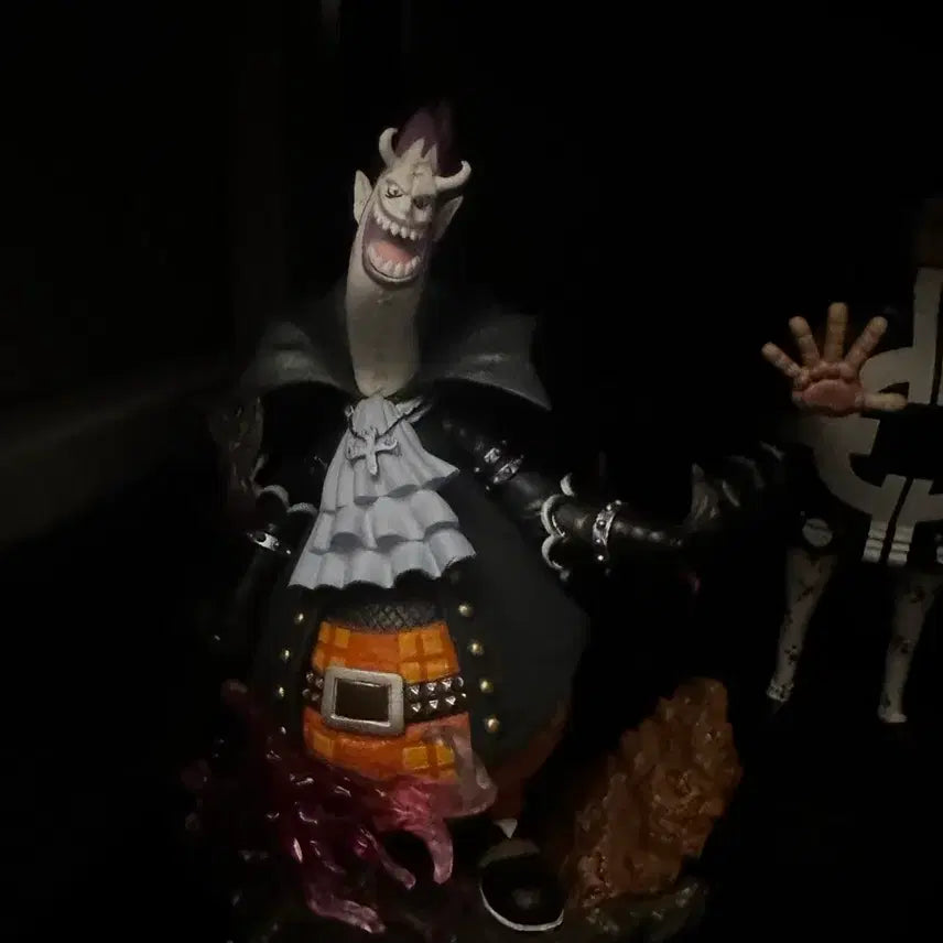 [BUNJANG] One Piece Gecko Moria Figure / 원피스 겟코 모리아 피규어