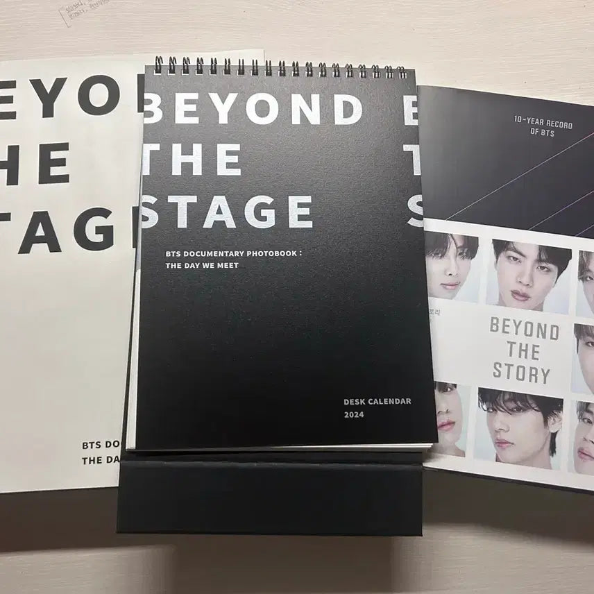 [BUNJANG] BTS Beyond the Story Book, Beyond the Stage Photobook, Beyond the Stage Calendar Bundle Set / 방탄 bts 비욘드 더 스토리 비욘드 더 스테이지