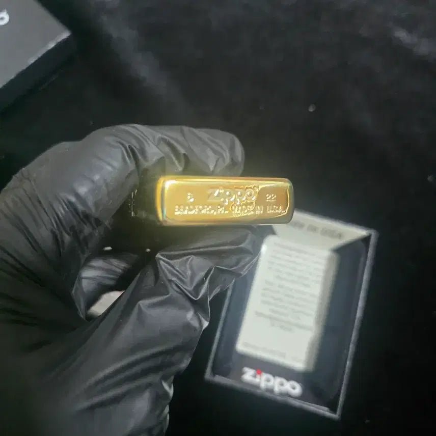 [BUNJANG] Zippo 007 James Bond Limited Edition Lighter Gold / 지포 007 제임스본드 한정판 라이터 골드 미국 현지에서만 판매
