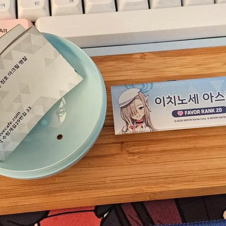 [BUNJANG] Blue Archive Asuna Acrylic Name Tag / 블루 아카이브 카페 메모리얼 아스나 아크릴 명찰