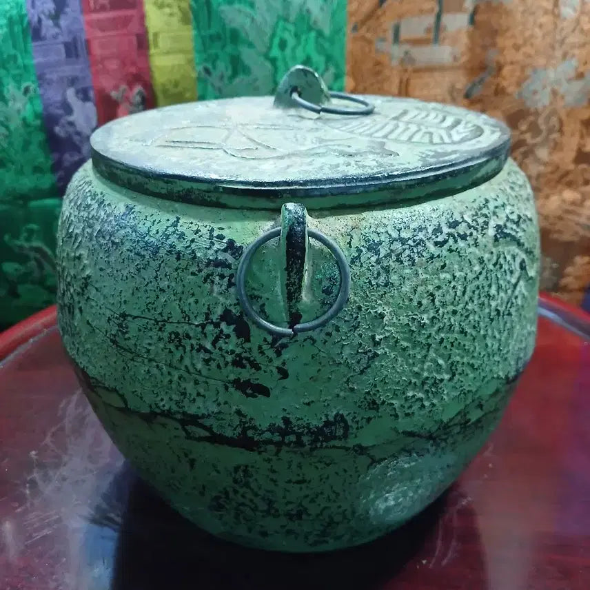 [BUNJANG] Vintage Antique Pot with Engraved Lid / 골동품