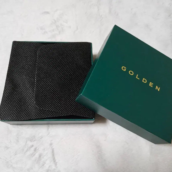 [BUNJANG] BTS Jungkook GOLDEN Official Bracelet / 방탄 정국 GOLDEN 골든 공식굿즈 팔찌 시세보다 싸게 팝니다