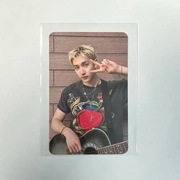 [BUNJANG] Stray Kids THIS&amp;THAT Soundwave Lucky Draw 2nd Edition Bang Chan Photocard / 스트레이키즈 this&amp;that 사웨 럭드 2차 스키즈 오프라인 방찬