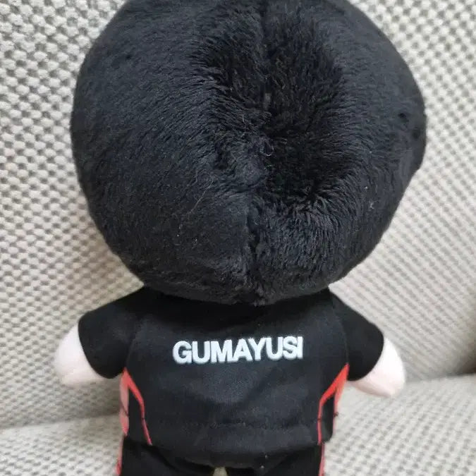[BUNJANG] T1 Gumayusi 2024 20cm Doll (Black Uniform) + Casual Suit Set / T1 공식 2024 구마유시 20cm 인형 (검은 유니폼) + 사복 정장 세트 증정