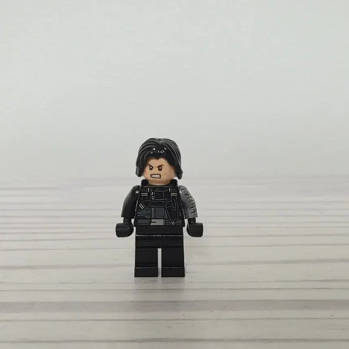 [BUNJANG] LEGO Marvel 76047 Winter Soldier (Bucky) Minifigure + Bike / 레고 마블 76047 윈터 솔져 (버키) 미니피규어 + 바이크