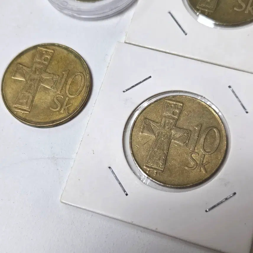 [BUNJANG] 1990s Slovakia Republic Cross Coin Set / 90년대 슬로바키아 공화국 십자가 동전 예수님 동전 가톨릭