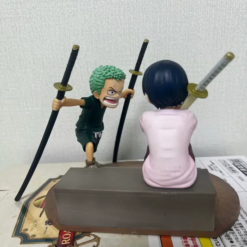 [BUNJANG] One Piece Zoro &amp; Kuina Figure / 원피스 조로&amp;쿠이나 피규어