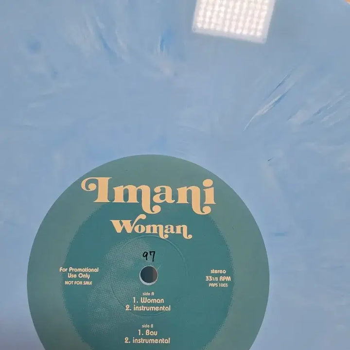 [BUNJANG] Imani LP Blue Colorway WOMAN Promo Album / 이마니 Imani LP 블루 칼라반 WOMAN 프로모션