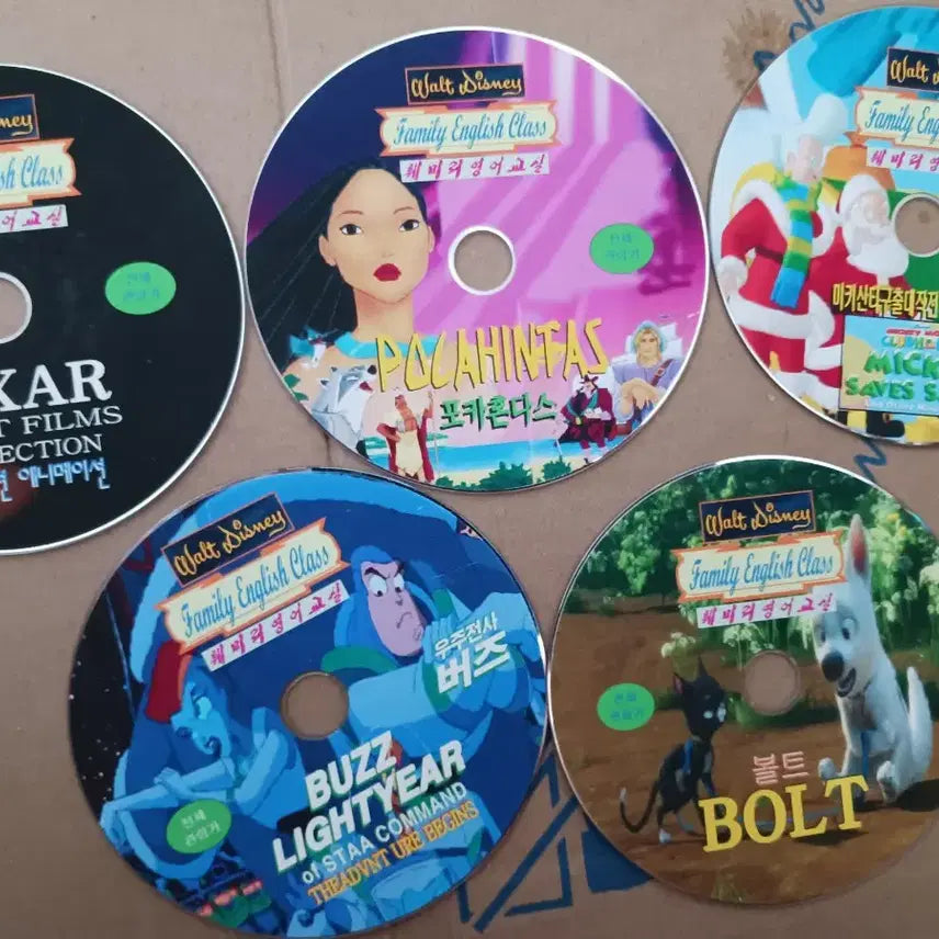 [BUNJANG] Pixar Short Animation Collection &amp; Disney Classics DVD Bundle / 픽사 단편 애니메이션 컬렉션 / 포카혼타스 / 미키 산타 구출 대작전 / 우주전사 버즈 / 볼트