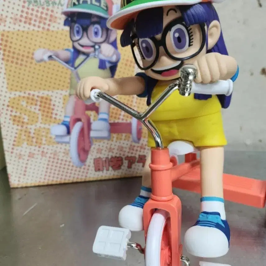 [BUNJANG] Dr. Slump Arale Figure Bicycle Original / 닥터슬럼프 아라레 피규어 자전거 정품