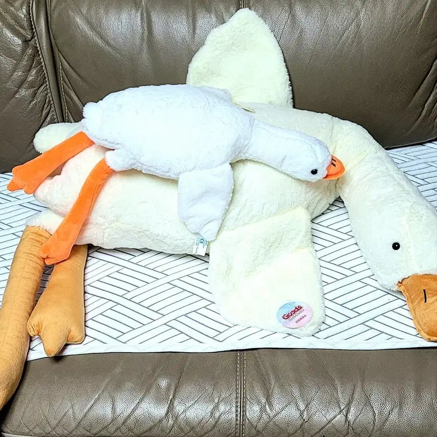 [BUNJANG] Goods &amp; Goods 120cm Goose Plush + Bling Pop 30cm Goose Plush / 굿즈앤굿즈 120cm거위+블링팝 30cm거위(새상품)