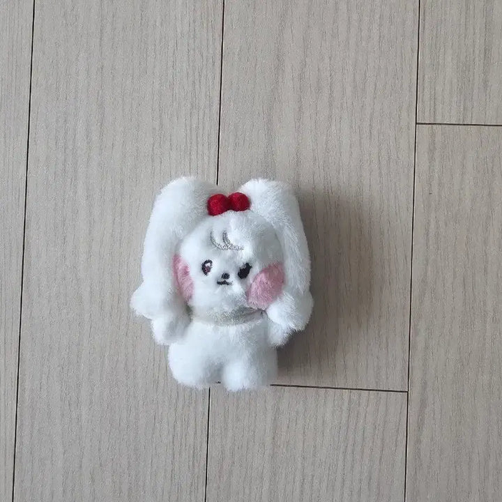 [BUNJANG] IVE MiniB 10cm Cherry Plush Doll / 아이브 미니브 체리인형