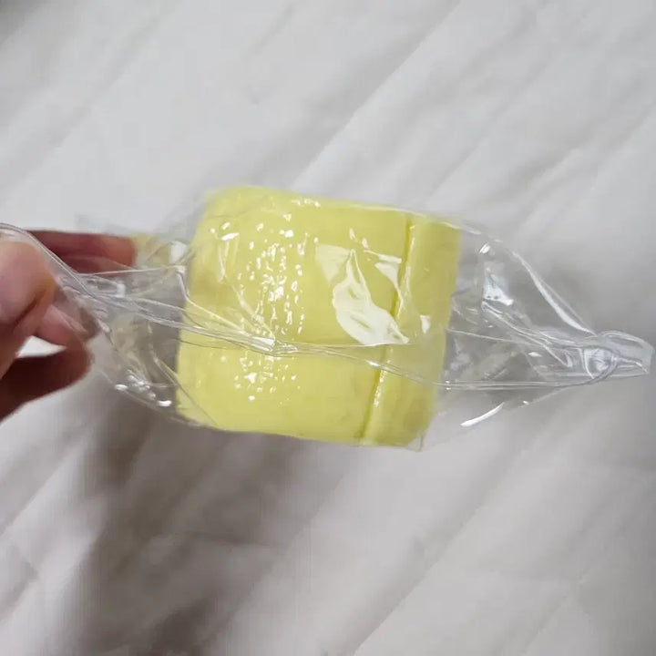 [BUNJANG] Rilakkuma Yellow Banana Squishy Plush Toy / 리락쿠마 조각바나쿠마 옐로우 말랑이 슬랑이