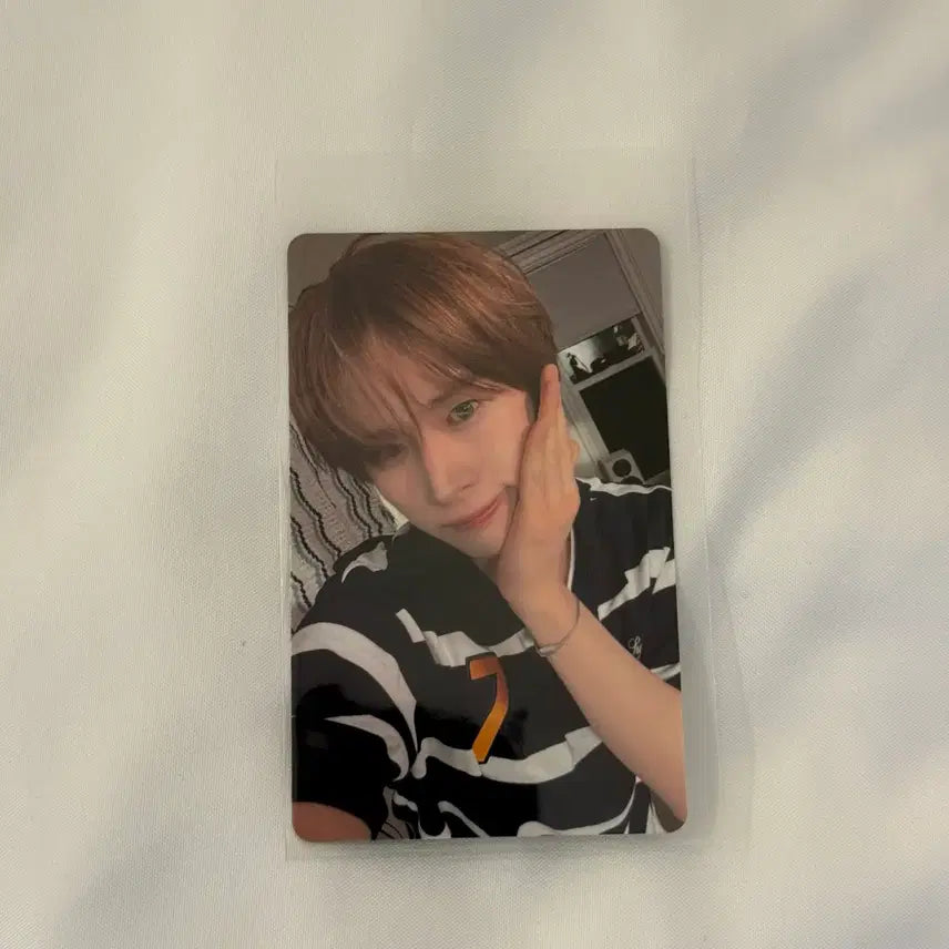 [BUNJANG] TWS Kyungmin Universal Japan Soda Soda Photocard / 투어스 경민 유니버셜 재팬 소다소다 포카 SODASODA 특전 포토카드