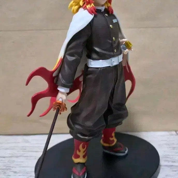 [BUNJANG] Kyojuro Rengoku Demon Slayer Figure / 렌고쿠 피규어