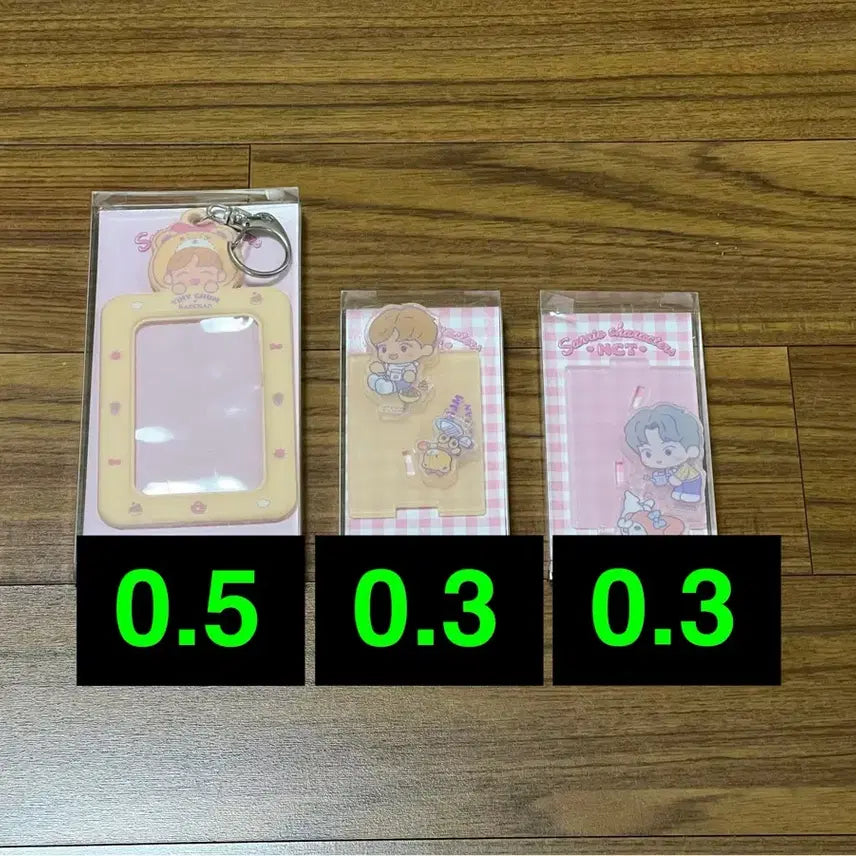 [BUNJANG] NCT Dream Sanrio Collaboration Acrylic Stand Photocard Holder Keychain Tiny Charm My Melody / 마크 해찬) 엔시티 드림 127 산리오 콜라보 아크릴 스탠드 포토카드 홀더 키링 양도 판매 타이니참 마이멜로디 nct dream photocard holder