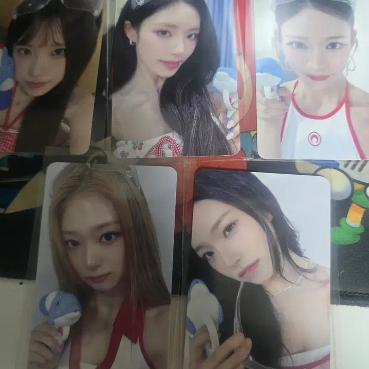 [BUNJANG] fromis_9 Makestar Pool Photocards Set / 프로미스나인 메이크스타 물놀이 포카셋