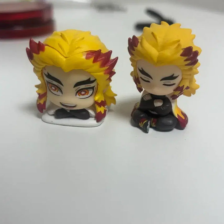 [BUNJANG] Rengoku Kyojuro Gacha Figure / 급처)렌코쿠 쿄쥬로 가챠 팔아요