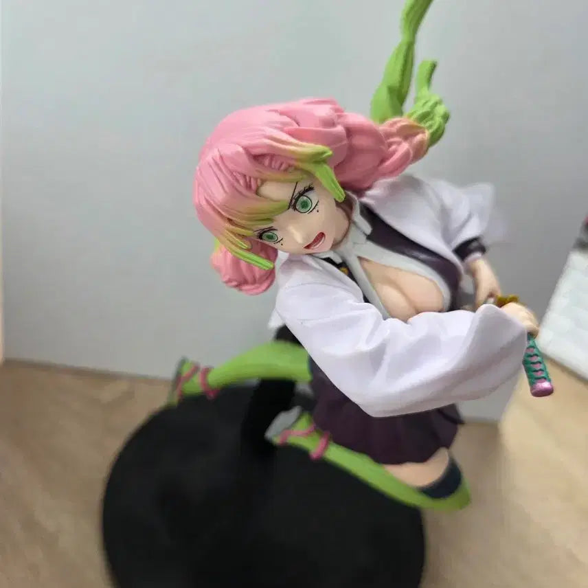 [BUNJANG] Demon Slayer Kanroji Mitsuri Banpresto Vibration Stars Figure / 귀멸의 칼날  칸로지 미츠리 반프레스토 바이브레이션 스타즈 피규어 판매합니다.