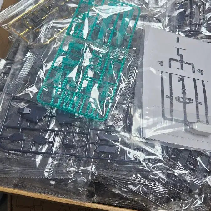 [BUNJANG] Shinsu Model MGEX Unicorn Gundam Unit 2 Banshee Green Frame Version / 신수모형 MGEX 유니콘건담 2호기 밴시  그린부품