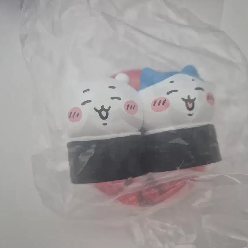 [BUNJANG] Chiikawa Sushi Figures (Chiikawa, Hachiwari) / 치이카와 스시 피규어 치이카와 하치와레