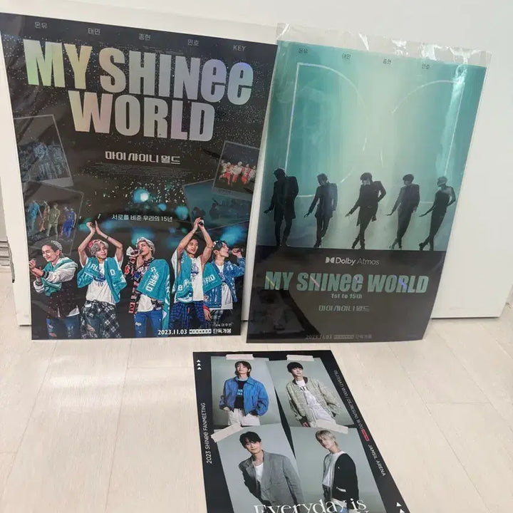 [BUNJANG] SHINee My Music Taste Dolby Poster Bundle Set / 마이샤이니월드 돌비 포스터 및 포스터 일괄 양도