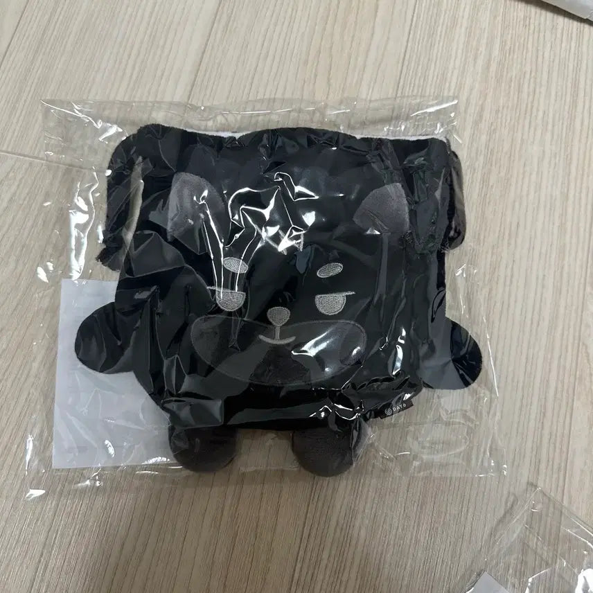 [BUNJANG] DAY6 Young K Early MD Pouch Sealed / 데이식스 영케이 얼리 엠디 파우치 미개봉