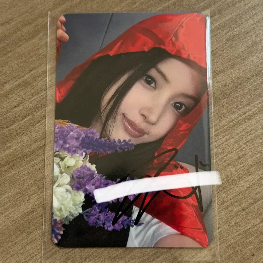 [BUNJANG] NMIXX MEKS Lucky Draw Signed Photocard Jiwoo Red Riding Hood POB / 엔믹스 멬스럭드싸인포카 빨간모자 지우 양도 사인 싸포 특전