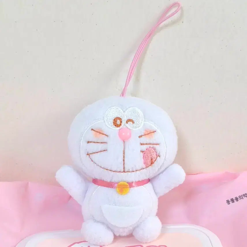 [BUNJANG] Doraemon White &amp; Pink Mascot Keychain / 고전 빈티지 애니 만화 도라에몽 화이트 핑크 마스코트 똥인형 키링